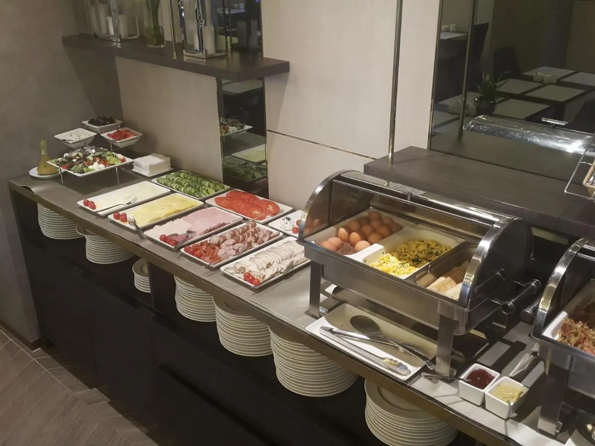 K4 Aparthotel Krakow 2*,  Poland