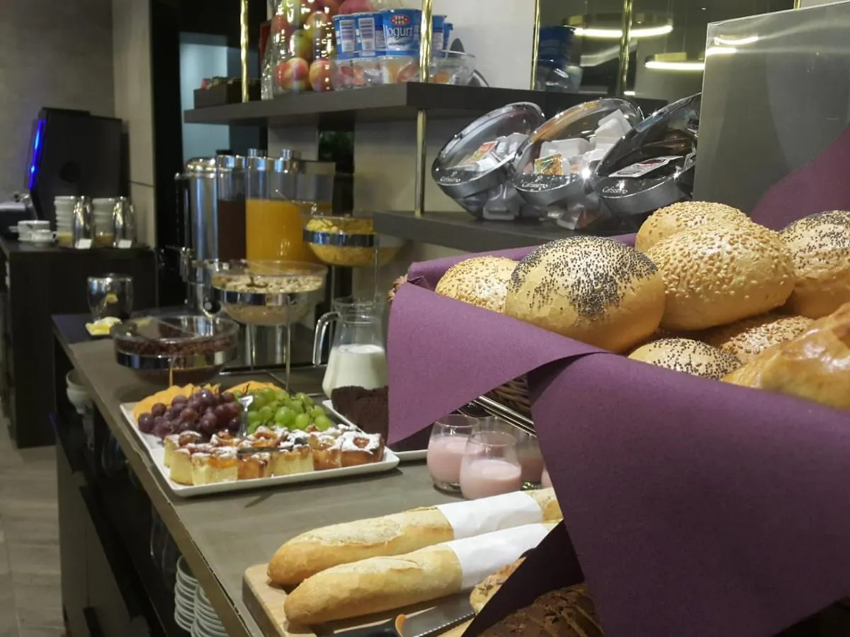 K4 Aparthotel Kraków Polonia