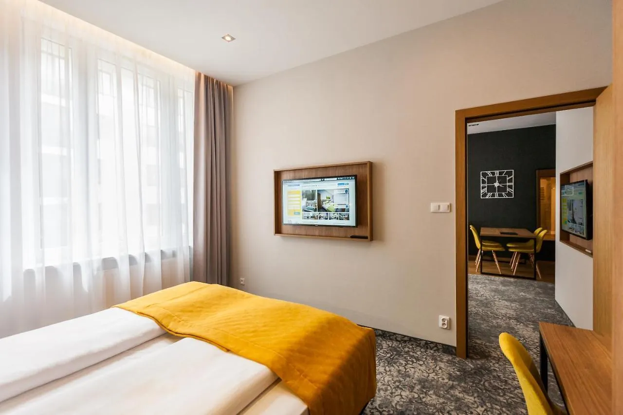 K4 Aparthotel Kraków Polonia
