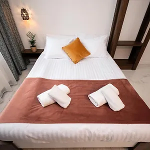  Hotell Hive Family House