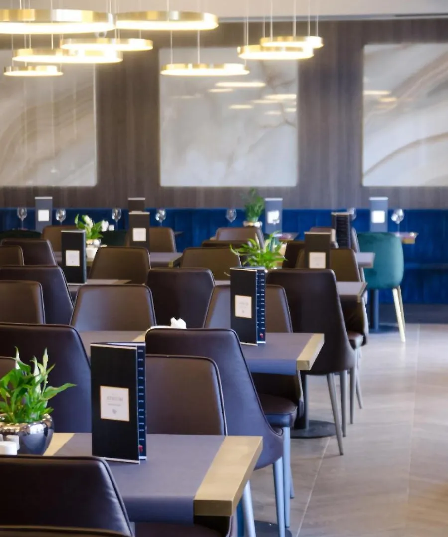 **  K4 Aparthotel Cracovia Polonia