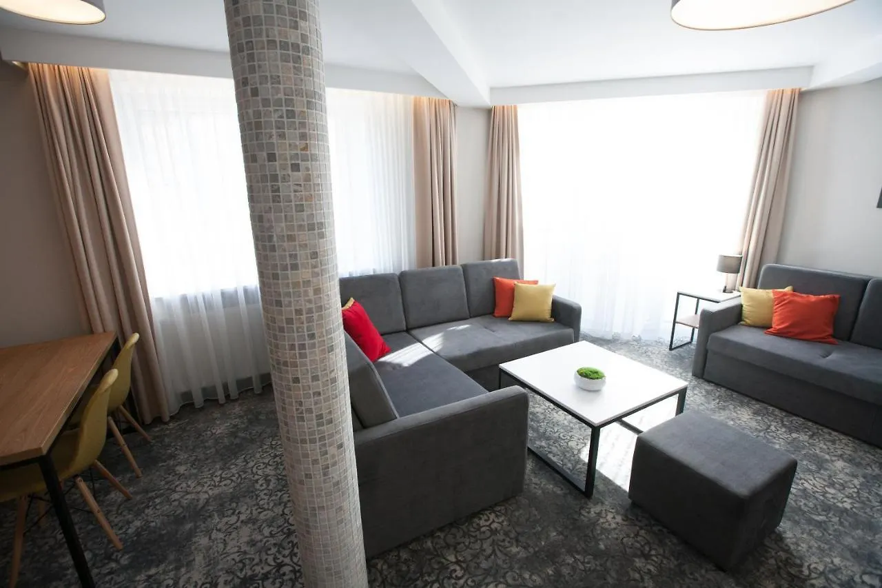 **  K4 Aparthotel Cracovia Polonia